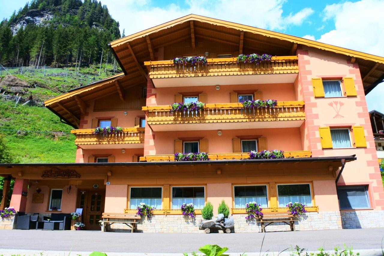 Villa Clara Canazei Exteriör bild